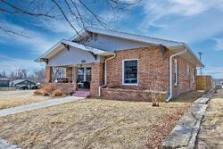 Pre-foreclosure in  S 2ND ST Arkansas City, KS 67005