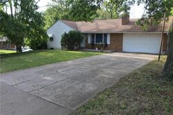 Pre-foreclosure in  PARALLEL PKWY Kansas City, KS 66112