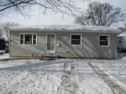 Pre-foreclosure in  CHEYENNE RD NW Cedar Rapids, IA 52405