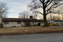 Pre-foreclosure in  MAPLEWOOD DR Kokomo, IN 46902