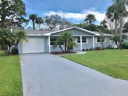 Pre-foreclosure in  5TH CT Vero Beach, FL 32960