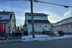  Rutherford Ave, Lyndhurst NJ