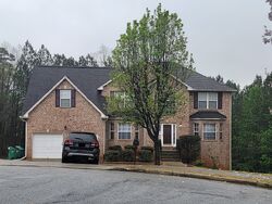 Pre-foreclosure in  DEER SPRINGS CT Ellenwood, GA 30294