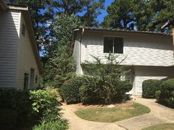 Pre-foreclosure in  PARKSIDE DR Jonesboro, GA 30238
