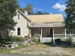 Pre-foreclosure in  RAILROAD AVE Flovilla, GA 30216