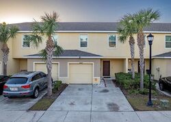 Pre-foreclosure in  BUFFALO RUN DR Gibsonton, FL 33534