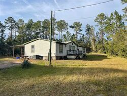 Pre-foreclosure in  CANDLEBERRY ST Bunnell, FL 32110