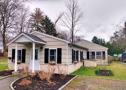 Pre-foreclosure in  OLD MILL LN Stamford, CT 06902
