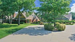 Pre-foreclosure in  KENTUCKY LN Mckinney, TX 75069