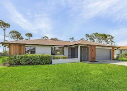 Pre-foreclosure in  SW 8TH CT Cape Coral, FL 33991