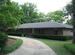 Pre-foreclosure in  ALBANS LN Montgomery, AL 36111