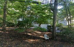 Pre-foreclosure in  PINE ST Lincroft, NJ 07738