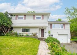 Pre-foreclosure in  RICHARD ST Dover, NJ 07801