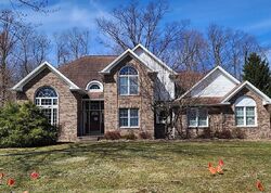 Pre-foreclosure in  SADDLEBROOK DR Youngstown, OH 44512