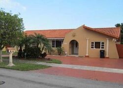 Pre-foreclosure in  SW 38TH ST Miami, FL 33175