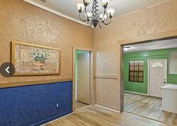 Pre-foreclosure in  E 33RD AVE Tampa, FL 33610