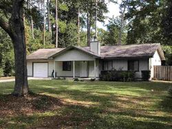 Pre-foreclosure in  MARTINWOOD CT Tallahassee, FL 32309