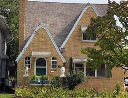 Pre-foreclosure in  TURNER ST Lansing, MI 48906