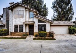 Pre-foreclosure in  ALMONDWOOD PL Lodi, CA 95240