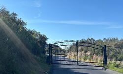 Pre-foreclosure in  SILVERLEAF LN Vista, CA 92084