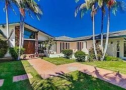 Pre-foreclosure in  VIA MIL CUMBRES Solana Beach, CA 92075