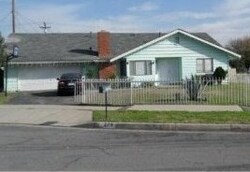Pre-foreclosure in  E LURELANE ST Rialto, CA 92376