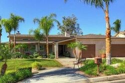 Pre-foreclosure in  OXFORD LN San Bernardino, CA 92404