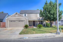 Pre-foreclosure in  OAK LEAF DR Colton, CA 92324