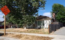  S Thompson St, Hemet CA