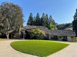 Pre-foreclosure in  GREEN VALLEY RD Alamo, CA 94507