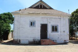 Pre-foreclosure in  S ANNA ST Fresno, CA 93706