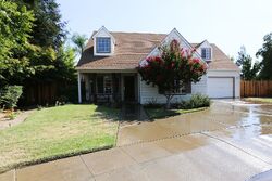 Pre-foreclosure in  BURLINGAME AVE Clovis, CA 93612