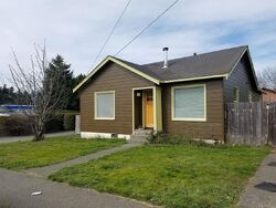 Pre-foreclosure in  17TH ST Eureka, CA 95501