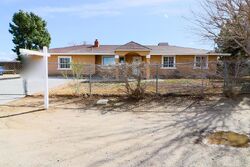 Pre-foreclosure in  E AVENUE R10 Littlerock, CA 93543