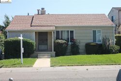 Pre-foreclosure in  NOVELDA DR Oakland, CA 94603