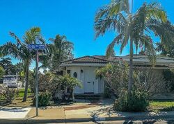 Pre-foreclosure in  W ROYAL WAY Anaheim, CA 92805
