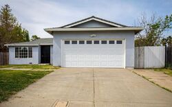 Pre-foreclosure in  SALT CT Sacramento, CA 95823