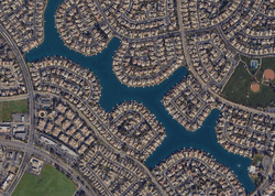 Pre-foreclosure in  HARBOUR SHORE LN Elk Grove, CA 95758