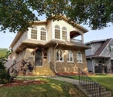  N 49th St, Milwaukee WI