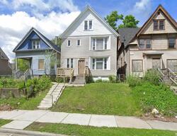 Pre-foreclosure in  N 39TH ST Milwaukee, WI 53208