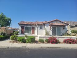 Pre-foreclosure in  DORAL LN Hemet, CA 92545