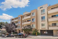 Pre-foreclosure in  FAIRMOUNT AVE  Oakland, CA 94611