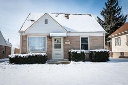 Pre-foreclosure in  S 99TH ST Milwaukee, WI 53227