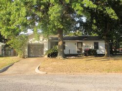 Pre-foreclosure in  14TH AVE NE Miami, OK 74354