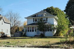  S Park St, Fairmont MN