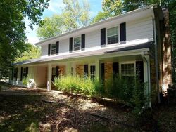Pre-foreclosure in  W RADCLIFFE DR Milwaukee, WI 53223