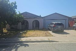 Pre-foreclosure in  TOLTECA CIR Soledad, CA 93960