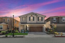Pre-foreclosure in  HUMMINGBIRD LN Gilroy, CA 95020