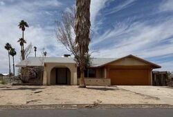 Pre-foreclosure in  CATALINA WAY Desert Center, CA 92239