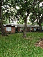  Longridge Dr, La Marque TX
